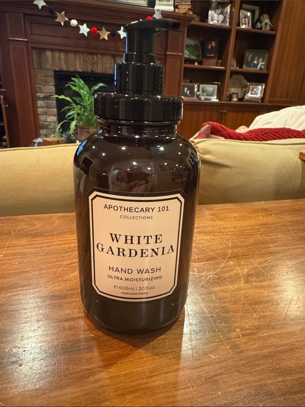 NEW Apothecary 101 White Gardenia Hand Wash Soap 20 fl oz Ultra Moisturizing